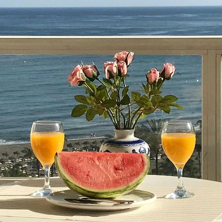 Cozy Apartment With First Line Seaview In Perfect Location, Near The Marina Benalmadena Bagian luar foto